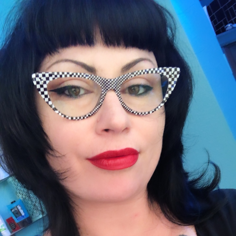 Meet your Posher, Katey